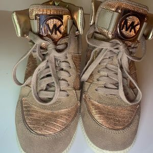 Michael Kors Nikko Wedge‎ Sneaker- Rose Gold Size 6.5